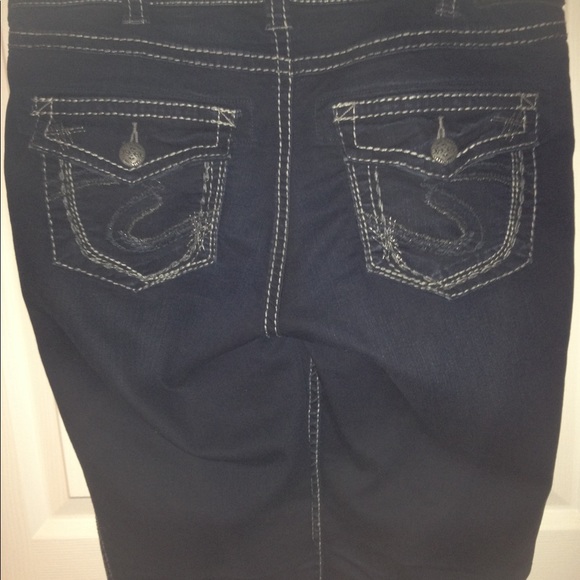 Silver “suki” jeans - Picture 2 of 3